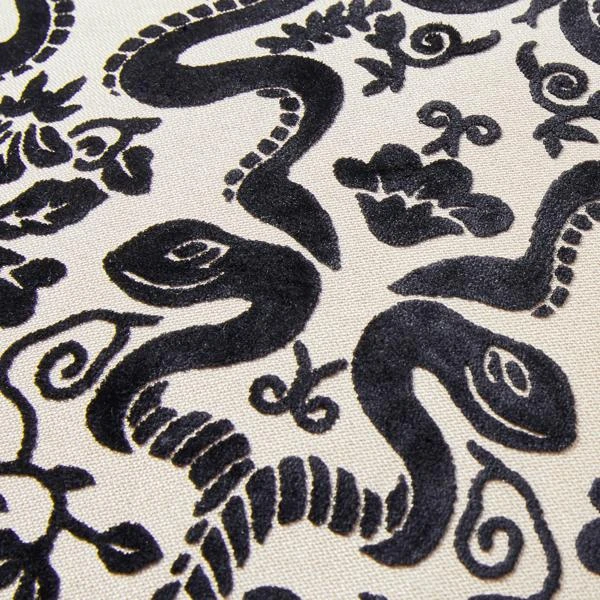 Giardino Pillow 22" - Black 5 Giardino Pillow 22" - Black - Image 3