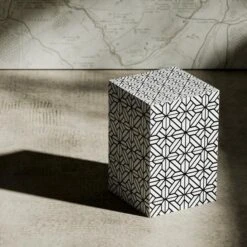 Marti Mosaic Accent Table 14 Marti Mosaic Accent Table -Online Furniture Sale webimage 070732119 RV2