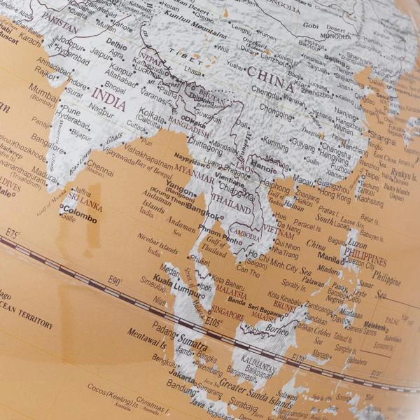 World Globe - Gold 5 World Globe - Gold - Image 3