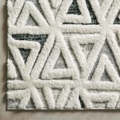 Shay Rug - Ivory/Blue -Online Furniture Sale webimage 620393937 DTL