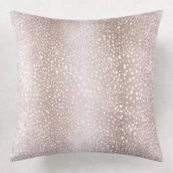 Amur Pillow 20" - Tan/Cream